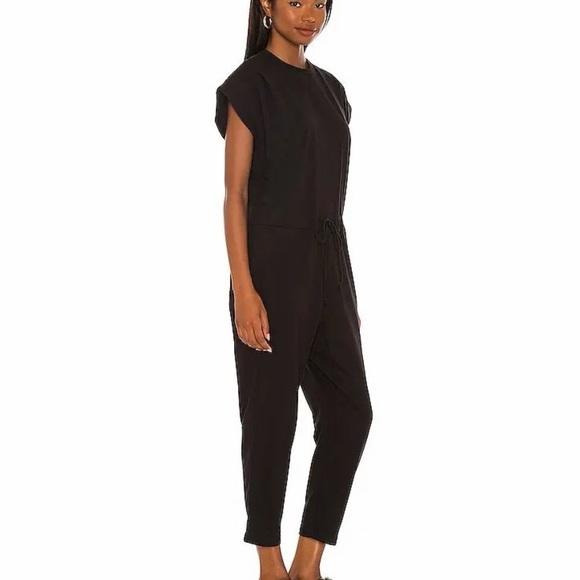 PISTOLA Decklin Shoulder Pad Sleeveless Jumpsuit In
Black size Sx - Picture 2 of 6
